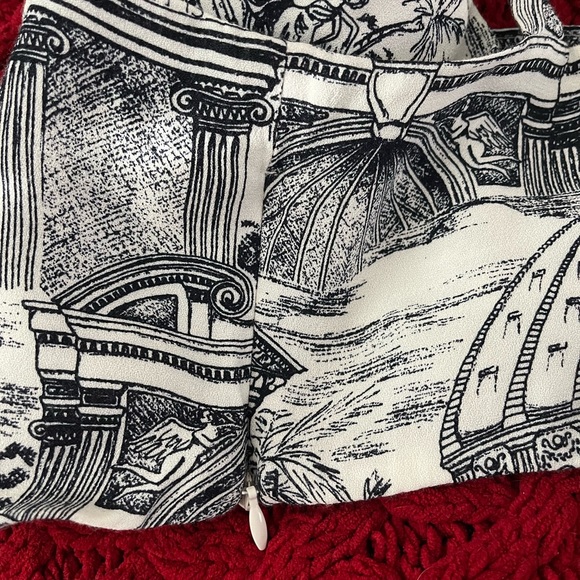 Reformation Tiki Two Piece in Rome size 2 - Picture 7 of 8